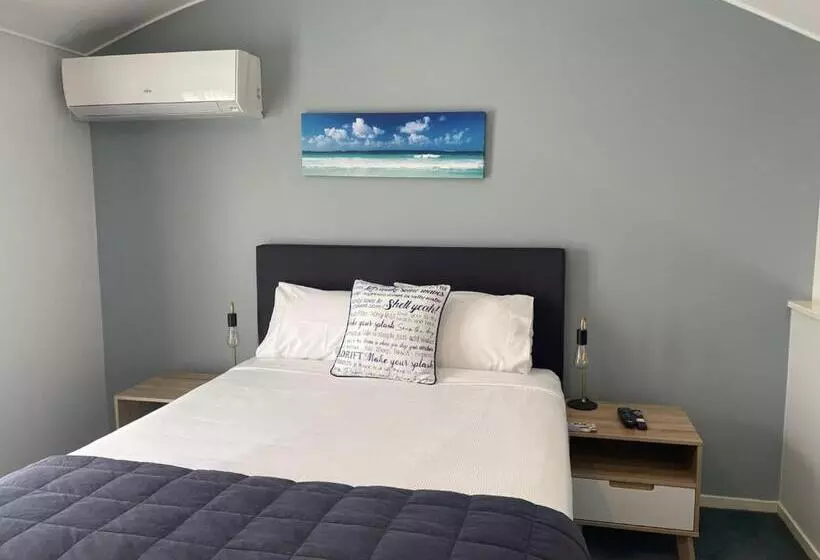 エクゼクティブスイート, Academy Motor Inn
