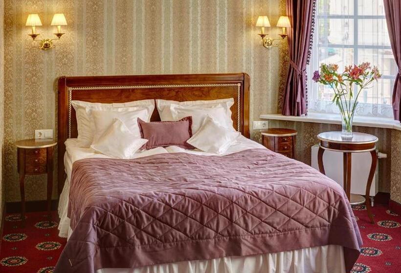 اتاق لوکس با بالکن, Atlas Deluxe