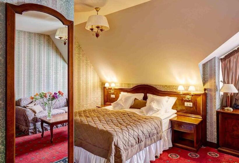 اتاق خانوادگی, Atlas Deluxe