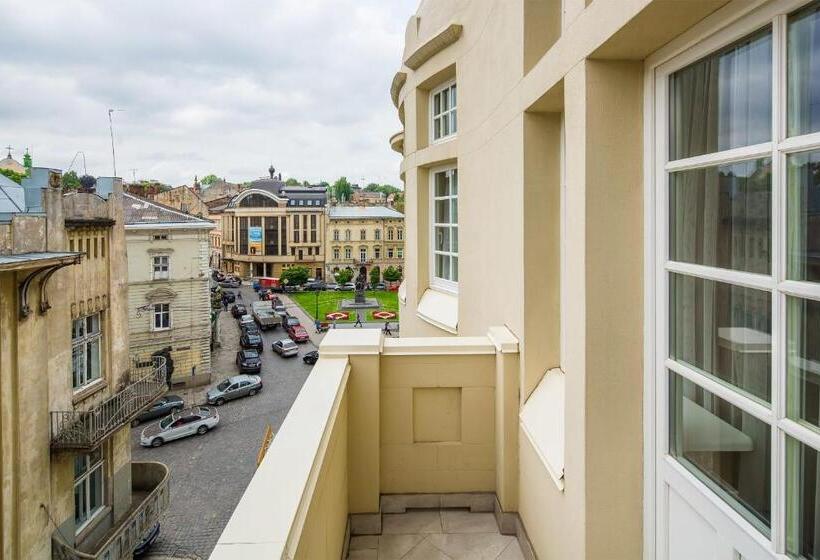 اتاق سوپریور با بالکن, Atlas Deluxe