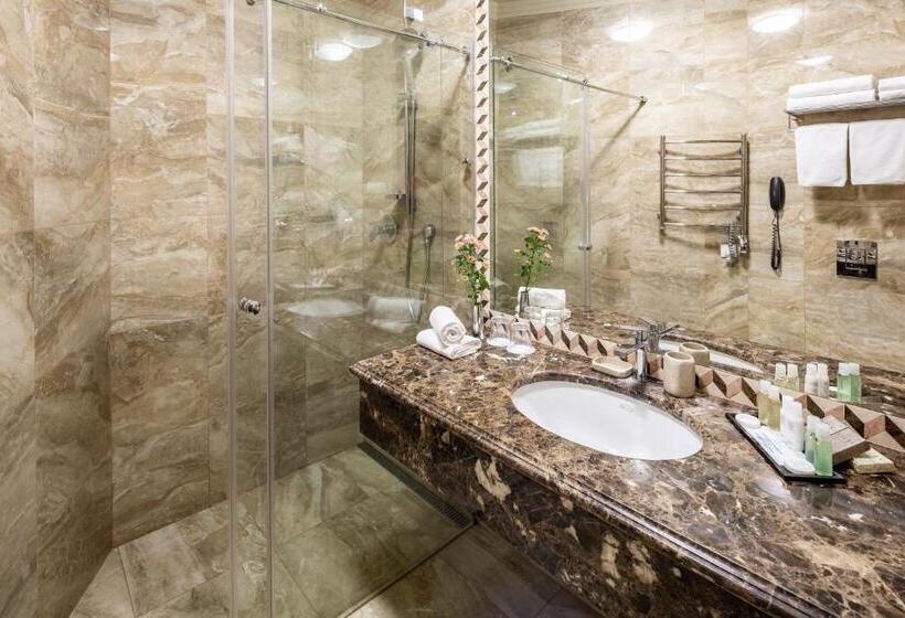 اتاق لوکس با بالکن, Atlas Deluxe