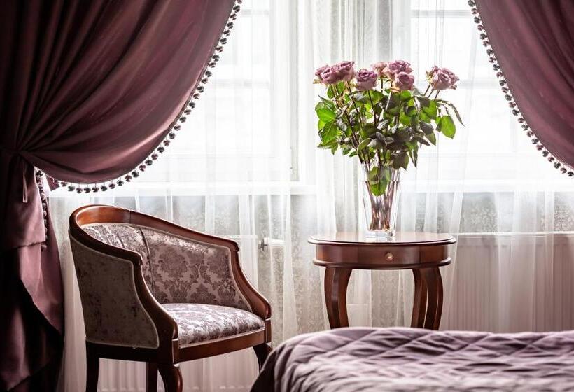 اتاق خانوادگی, Atlas Deluxe