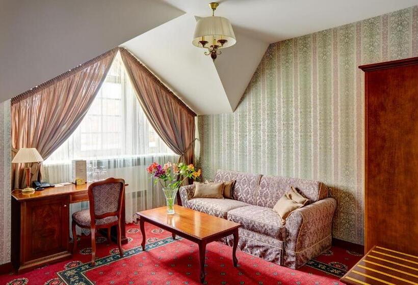 اتاق خانوادگی, Atlas Deluxe