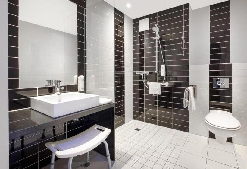 اتاق استاندارد, Holiday Inn Express Friedrichshafen, An Ihg