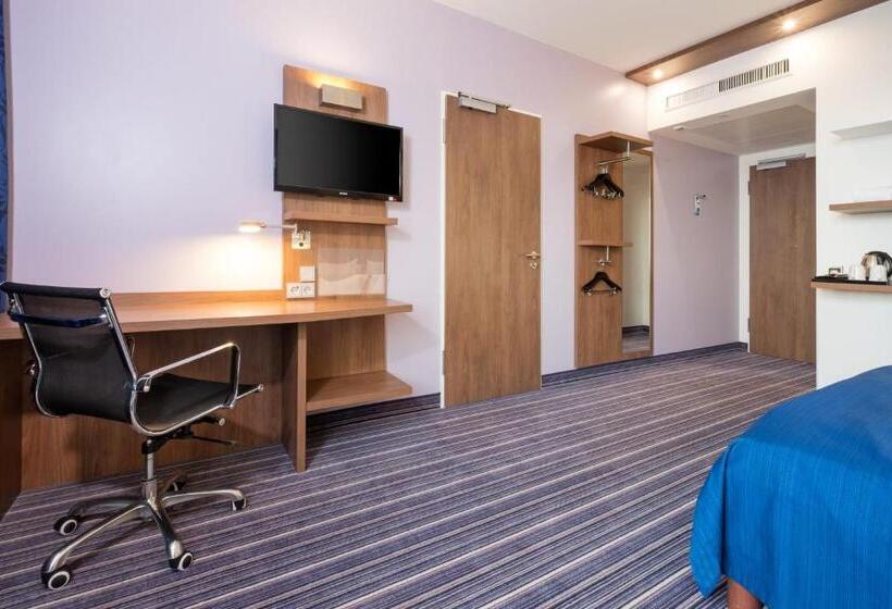 Номер Стандарт, Holiday Inn Express Friedrichshafen, An Ihg