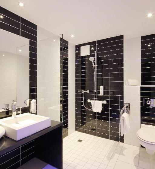 Номер Стандарт, Holiday Inn Express Friedrichshafen, An Ihg