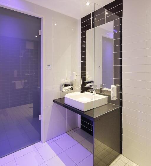 Номер Стандарт, Holiday Inn Express Friedrichshafen, An Ihg