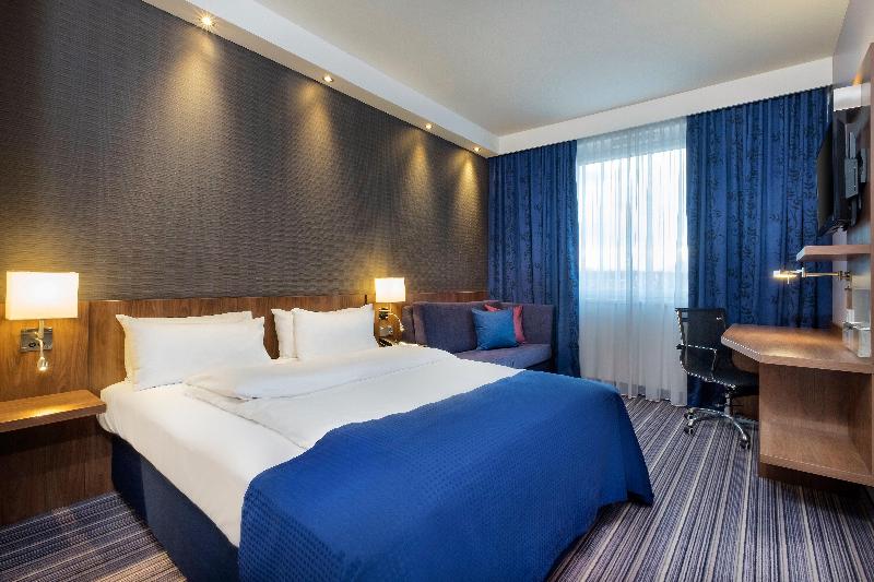 اتاق استاندارد, Holiday Inn Express Friedrichshafen, An Ihg