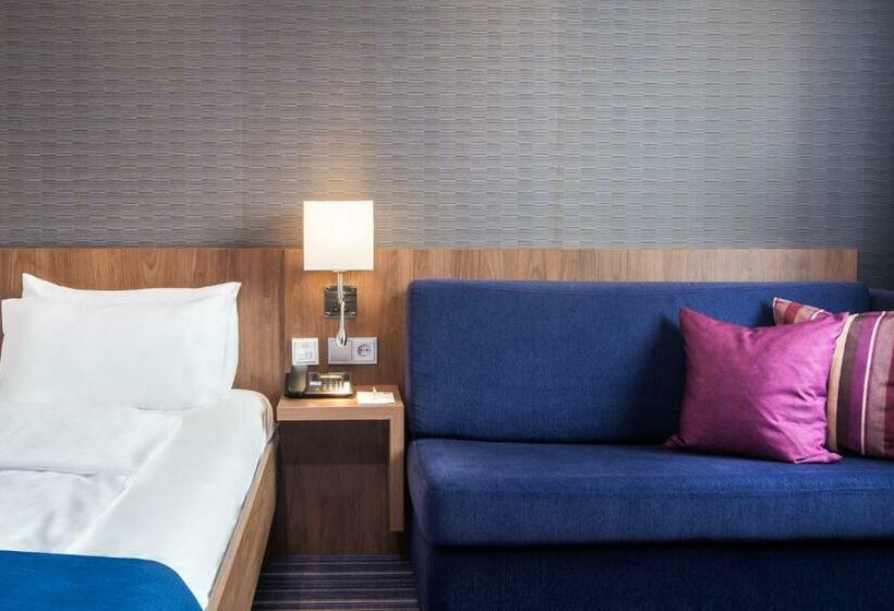 Номер Стандарт, Holiday Inn Express Friedrichshafen, An Ihg