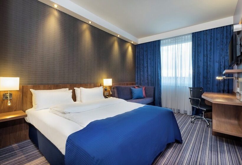 Номер Стандарт, Holiday Inn Express Friedrichshafen, An Ihg