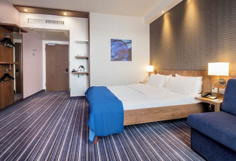 اتاق استاندارد, Holiday Inn Express Friedrichshafen, An Ihg