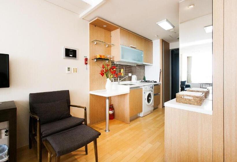 Quarto Familiar, Hu Incheon Airport