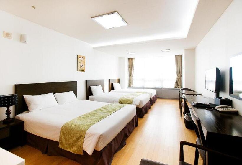 Quarto Familiar, Hu Incheon Airport