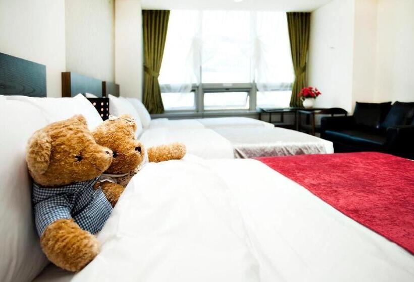 Quarto Familiar, Hu Incheon Airport