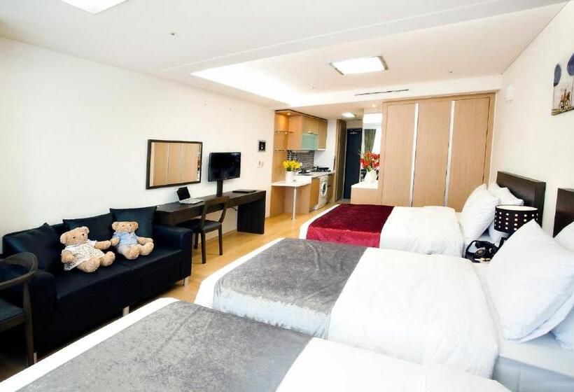 Quarto Familiar, Hu Incheon Airport