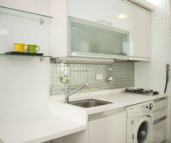 Quarto Familiar, Hu Incheon Airport