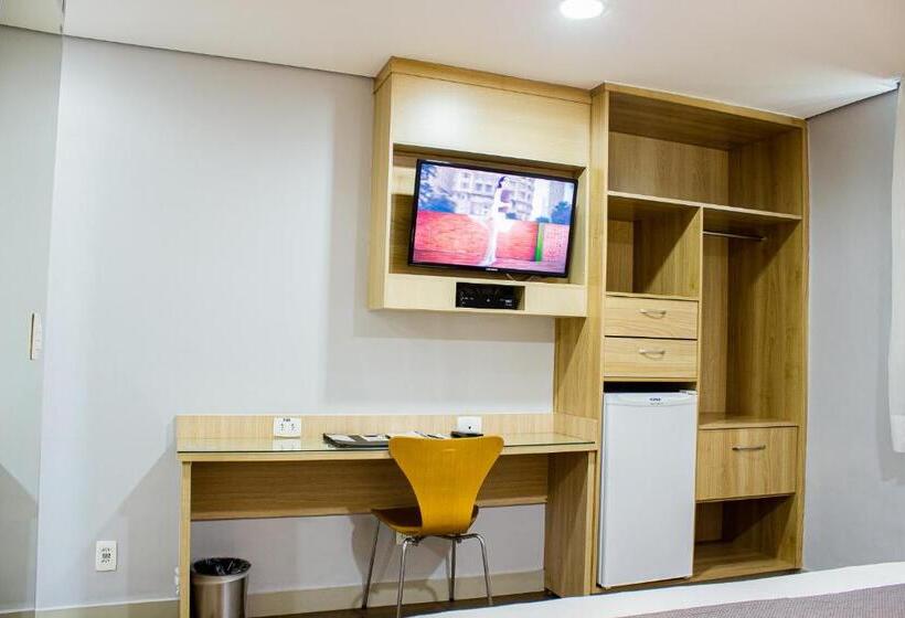 デラックストリプルルーム, Imperial Plaza