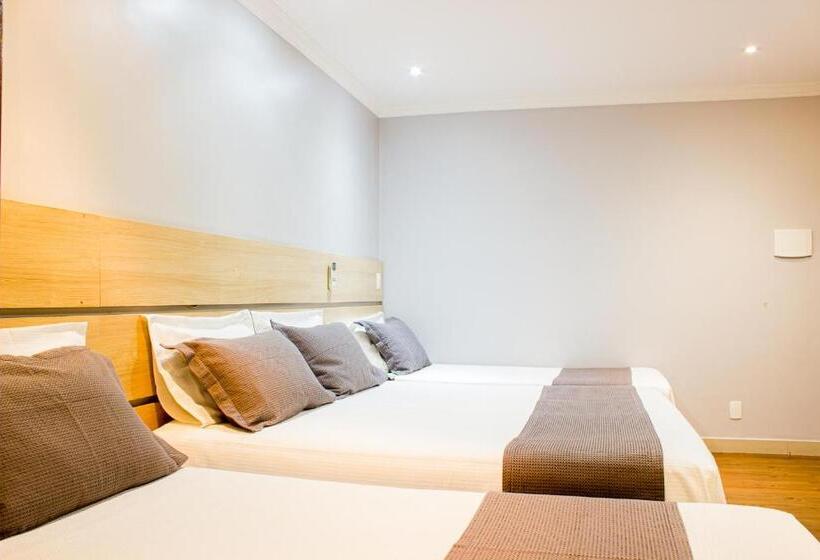 デラックスの４人部屋, Imperial Plaza