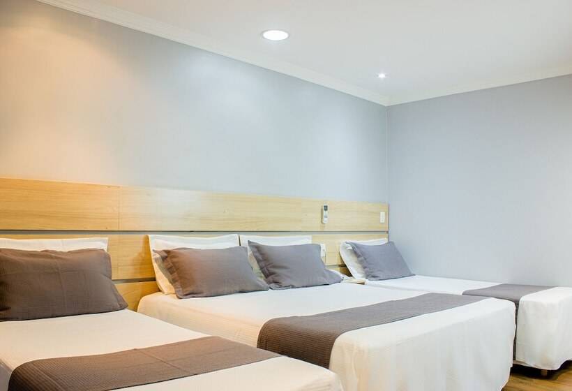 デラックスの４人部屋, Imperial Plaza