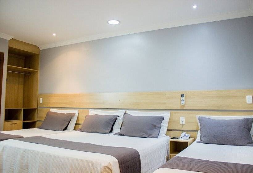 デラックスの４人部屋, Imperial Plaza