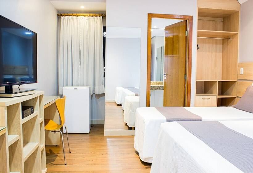 デラックスの４人部屋, Imperial Plaza