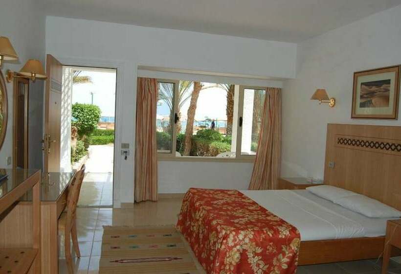کلبه ییلاقی, Menaville Resort