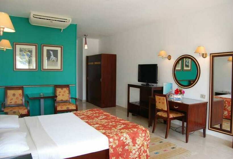 کلبه ییلاقی, Menaville Resort