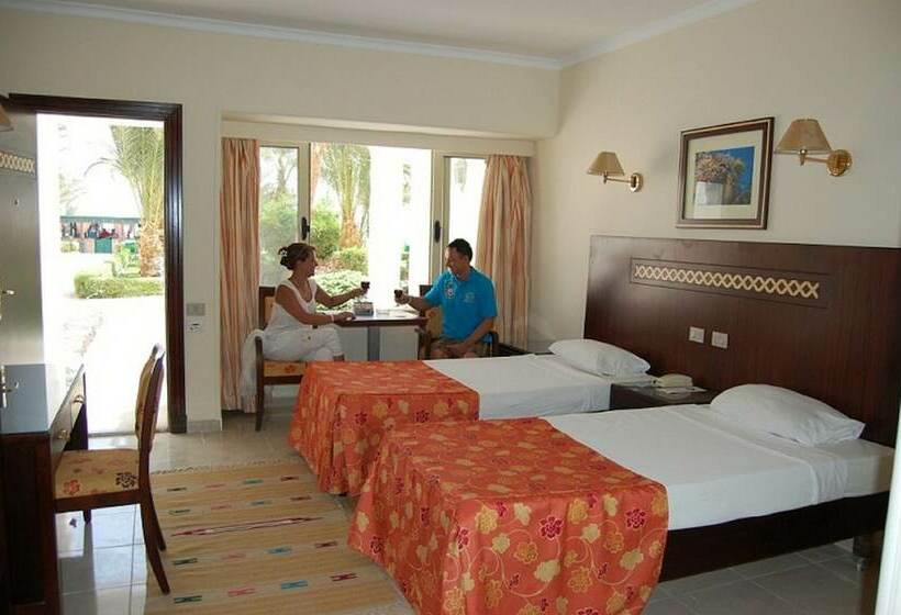 کلبه ییلاقی, Menaville Resort