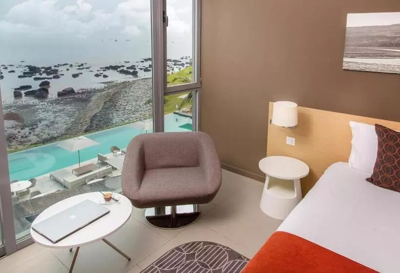 اتاق کلاس بیزنس, Noom Hotel Conakry