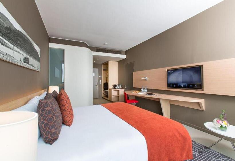 اتاق کلاس بیزنس, Noom Hotel Conakry