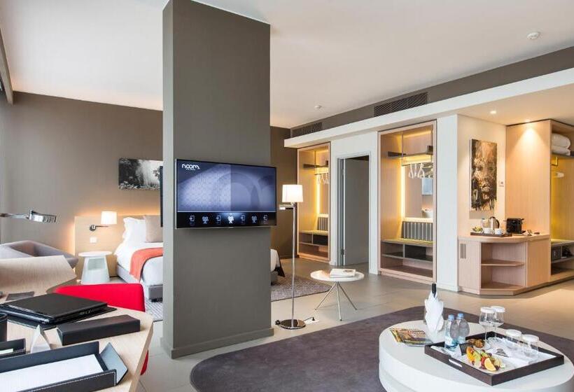 سوییت جونیور با چشمانداز دریا, Noom Hotel Conakry
