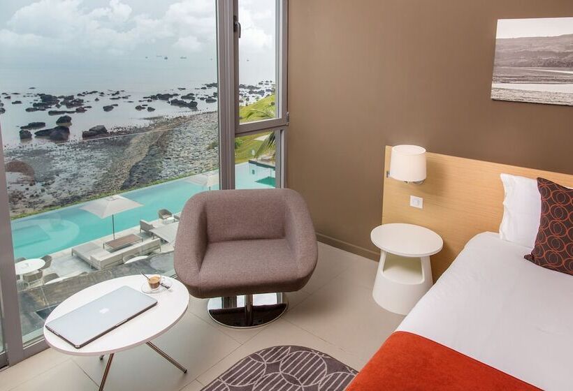 اتاق کلاس بیزنس, Noom Hotel Conakry