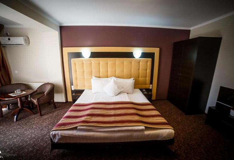 Номер Стандарт, Ozana