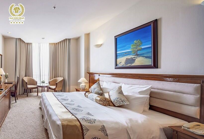 سوییت لوکس, Tan Son Nhat Saigon