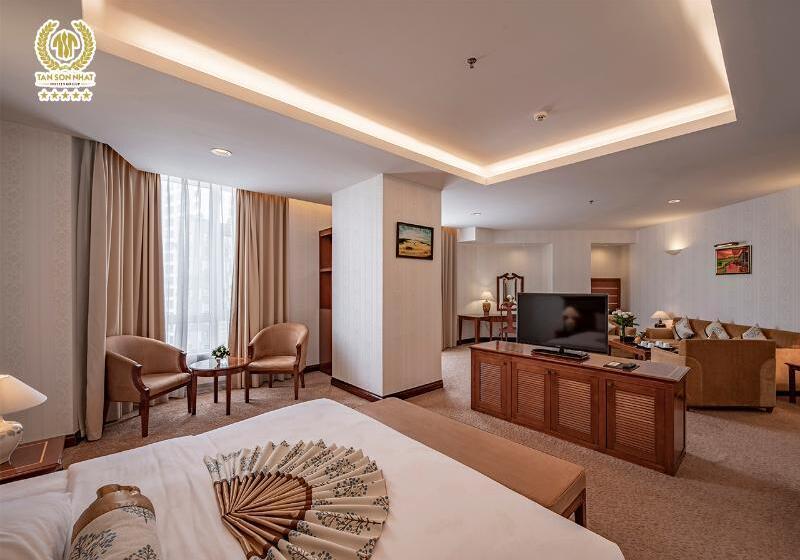 سوییت, Tan Son Nhat Saigon