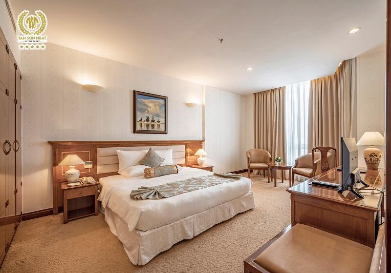 اتاق لوکس, Tan Son Nhat Saigon