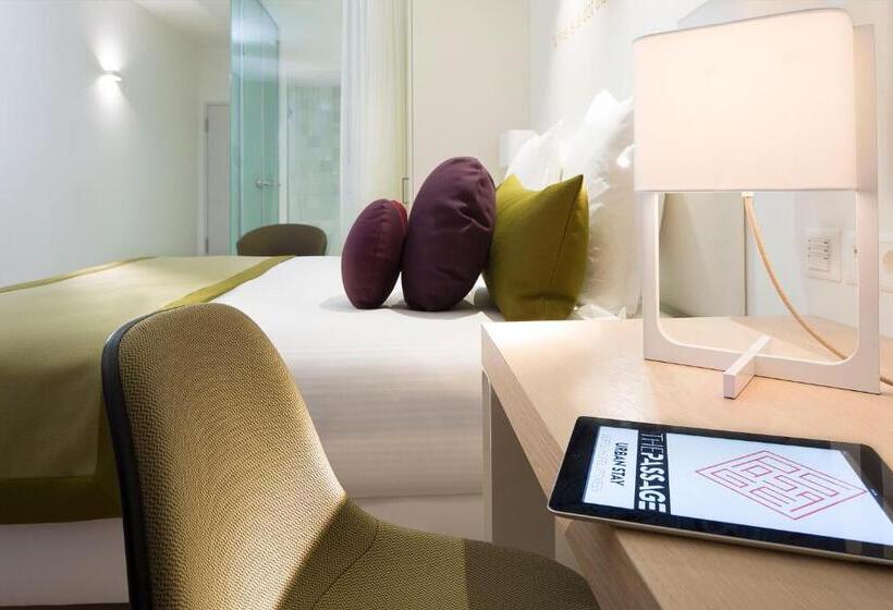 Номер Executive, The Passage  Urban Retreat