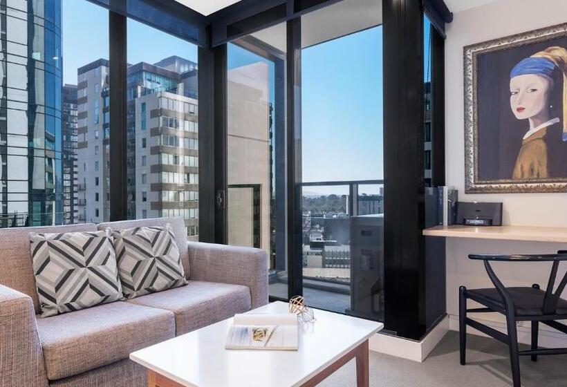 スタンダードスタジオ, Wrap On Southbank