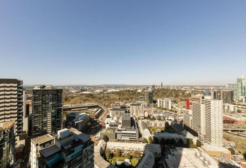 2 Bedrooms Apartment City View, Wrap On Southbank