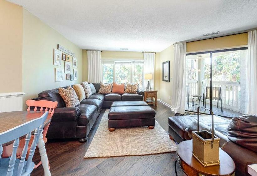 침실 2개 아파트, Colonnade Club 180