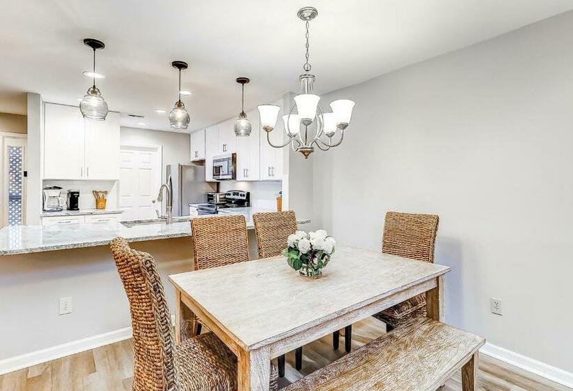 2ベッドルームアパートメント, Colonnade Club 180