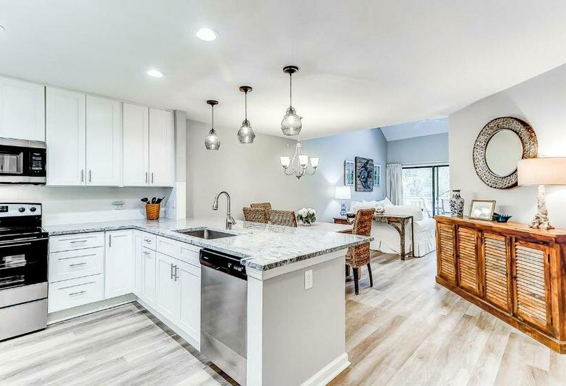 2ベッドルームアパートメント, Colonnade Club 180