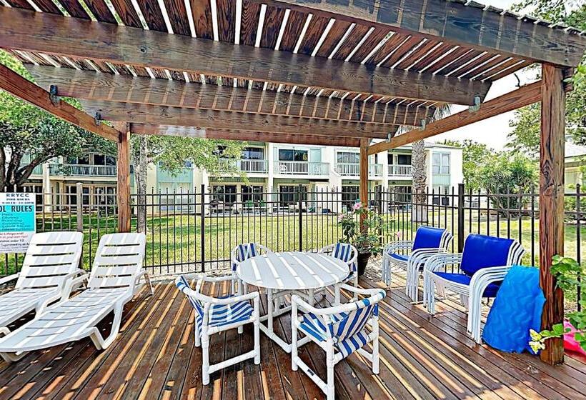 带1个卧室的带阳台的公寓, Fulton Beach Condos