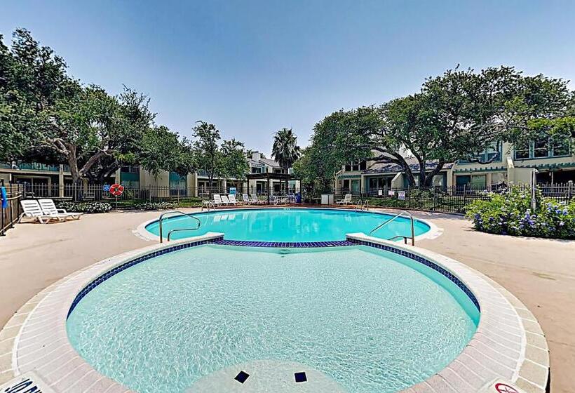 带1个卧室的带阳台的公寓, Fulton Beach Condos