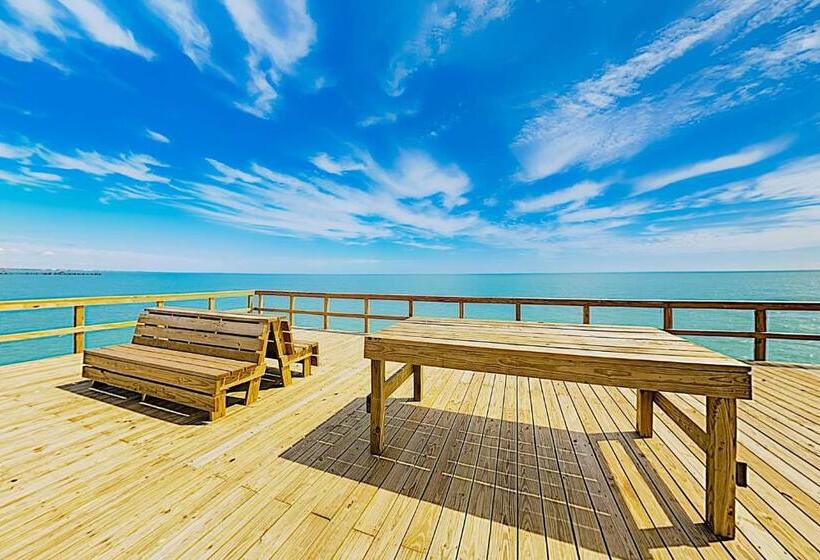 带3个卧室的公寓, Fulton Beach Condos