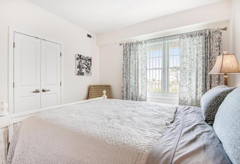 Апартаменты 3 Спальни, Laguna Bay 37286 Lighthouse #207