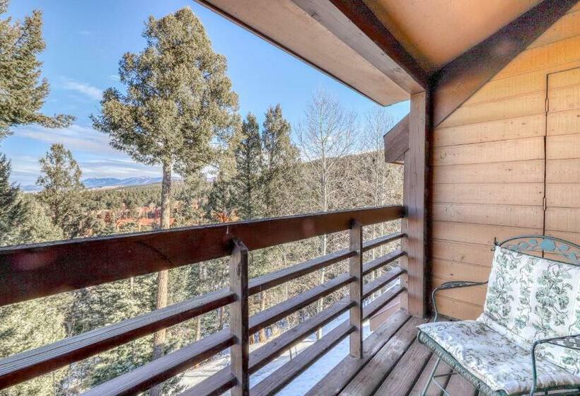 شقة غرفتين, Ski Run C8