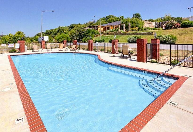 آپارتمان 3 خوابه, River Crossing 401