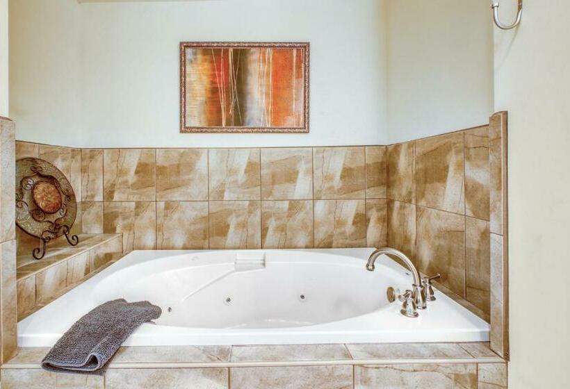 آپارتمان 3 خوابه, River Crossing 401