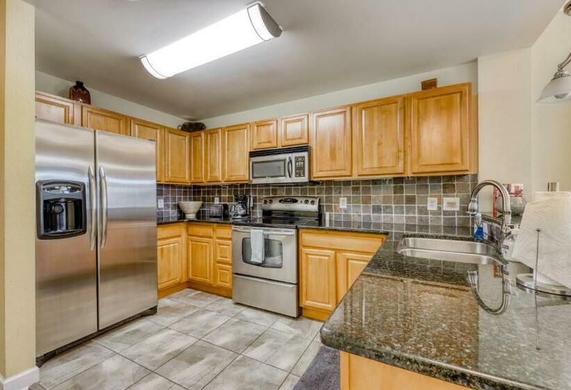 آپارتمان 3 خوابه, River Crossing 401